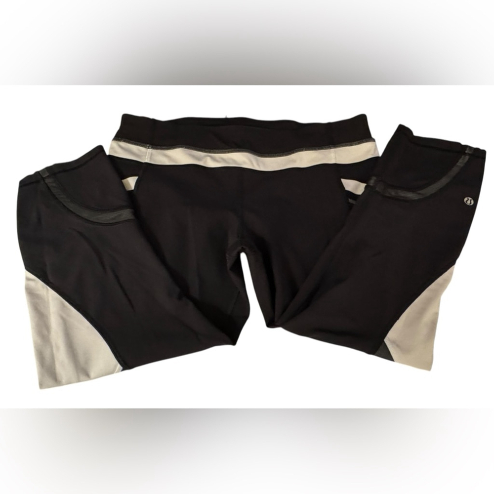 LULULEMON Run: Inspire Crop II *All Full-On Luxtreme
Black / White *RARE * - Picture 12 of 16